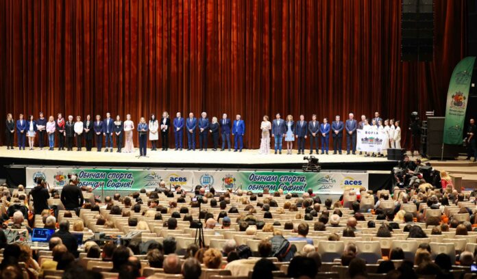 Спектакъл за НСА