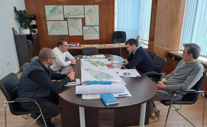 Обсъждане за Зоопарка