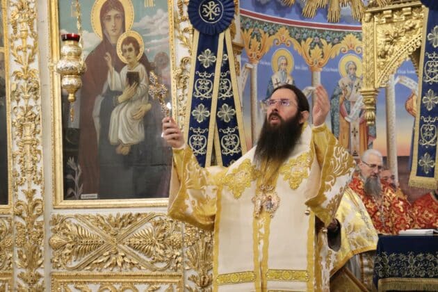 Литургия, църква