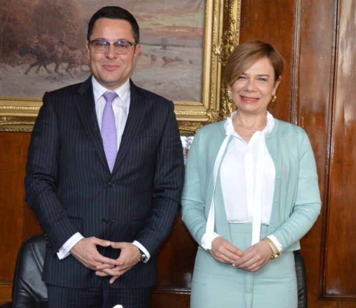 Александър Пулев и Айлин Секизкьок