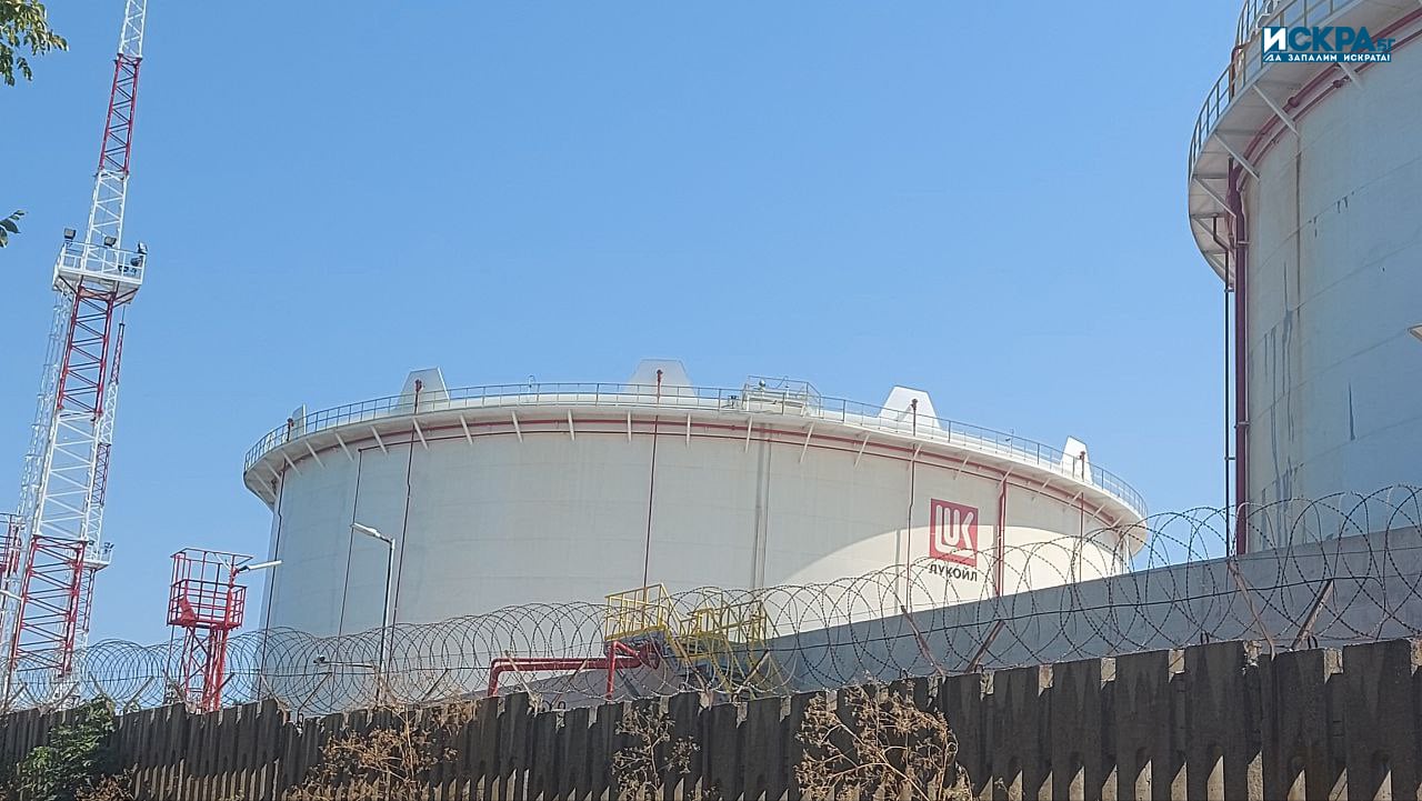 The sale of Lukoil Neftohim should go through parliamentary approval