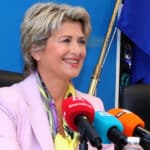 Весела Лечева