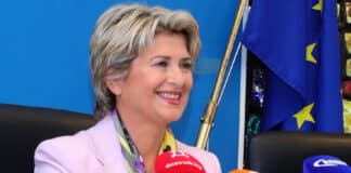 Весела Лечева