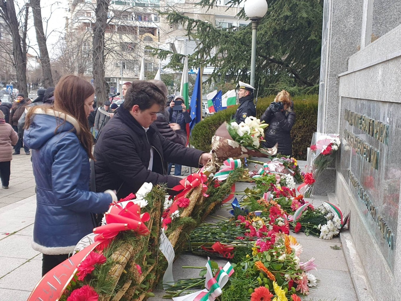 С тържествени чествания Бургас отпразнува 145 години от Освобождението си В