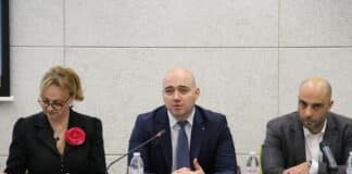 Д-р Полина Карастоянова, министър Илин Димитров, Стоил Алипиев