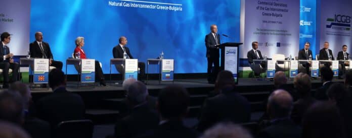 Гълъб Донев