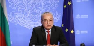 Гълъб Донев