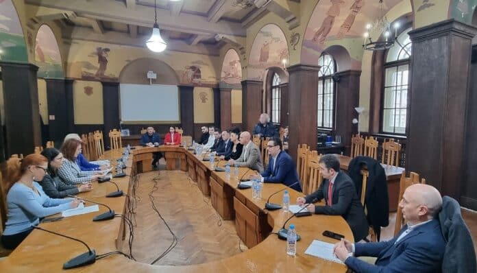 Консултации