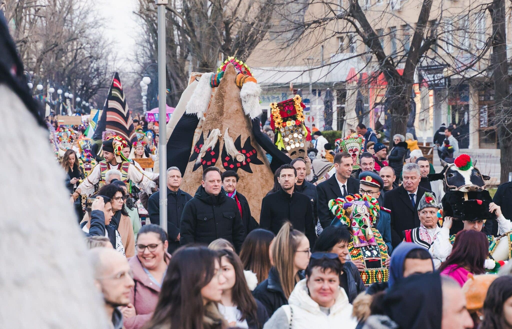 Международният маскараден фестивал Кукерландия“ – Ямбол беше открит с пъстро