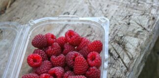 Кутия с малини