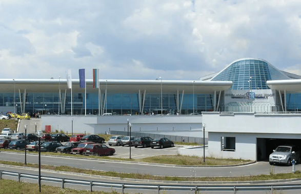 Международното летище в София може в скоро време да носи