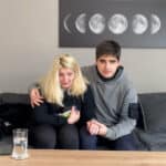 Майката на Емил Боев и брат му Мартин