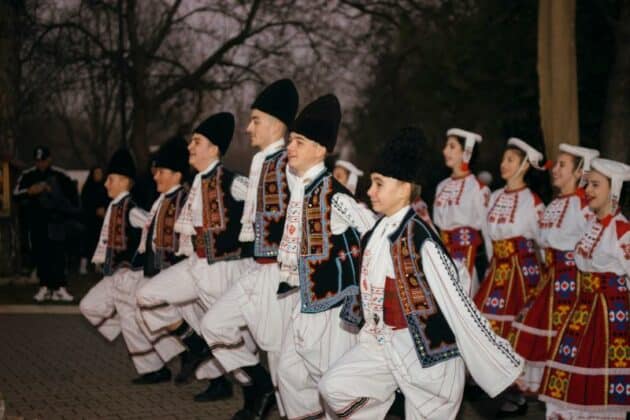 Дионисиеви празници-Мездра