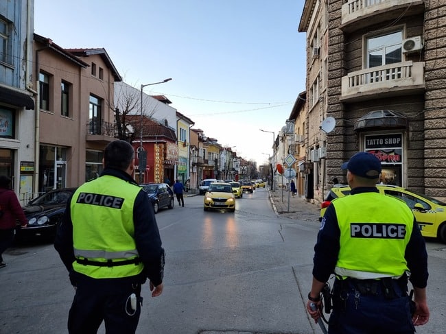 Таксиметрови шофьори излязоха на протест във Враца заради смъртта на