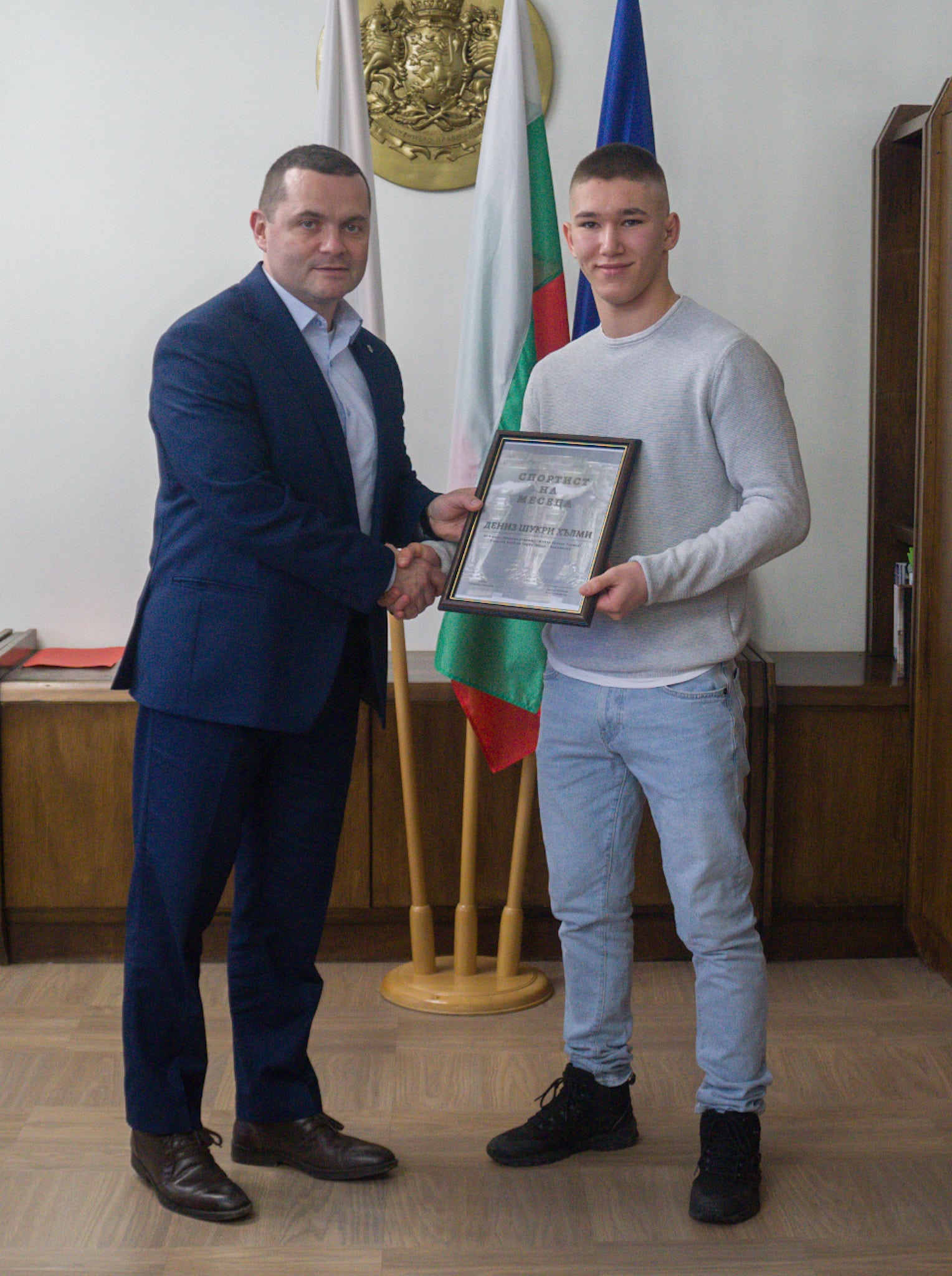 Кметът на Русе отличи първия Спортист на месеца от спортното