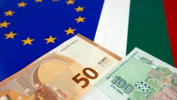 Еврото е официалната валута на 20 те страни от Европейския съюз