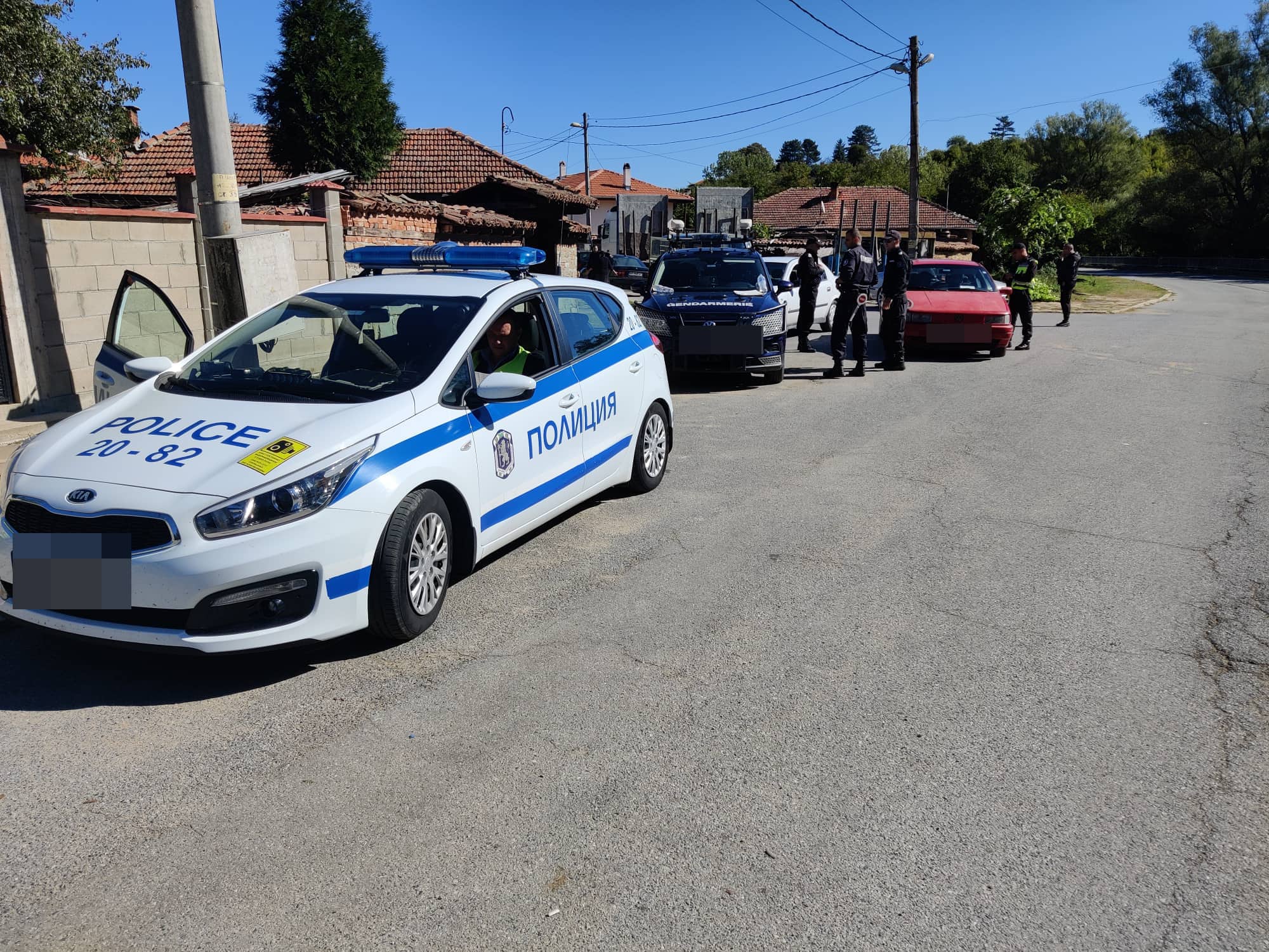 Мащабна полицейска операция е била проведена на територията на Област