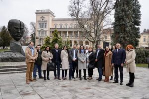  “Продължаваме Промяната-Демократична България ” 