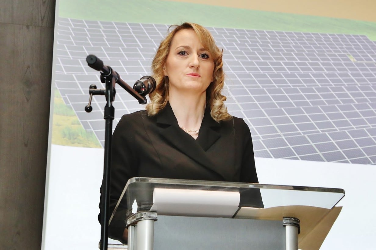 Служебният министър на околната среда и водите Росица Карамфилова участва