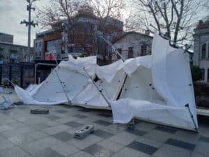 Съборена шатра