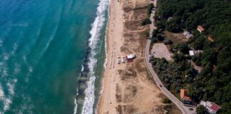 Плаж "Шкорпиловци"