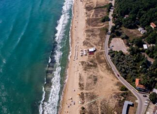 Плаж "Шкорпиловци"