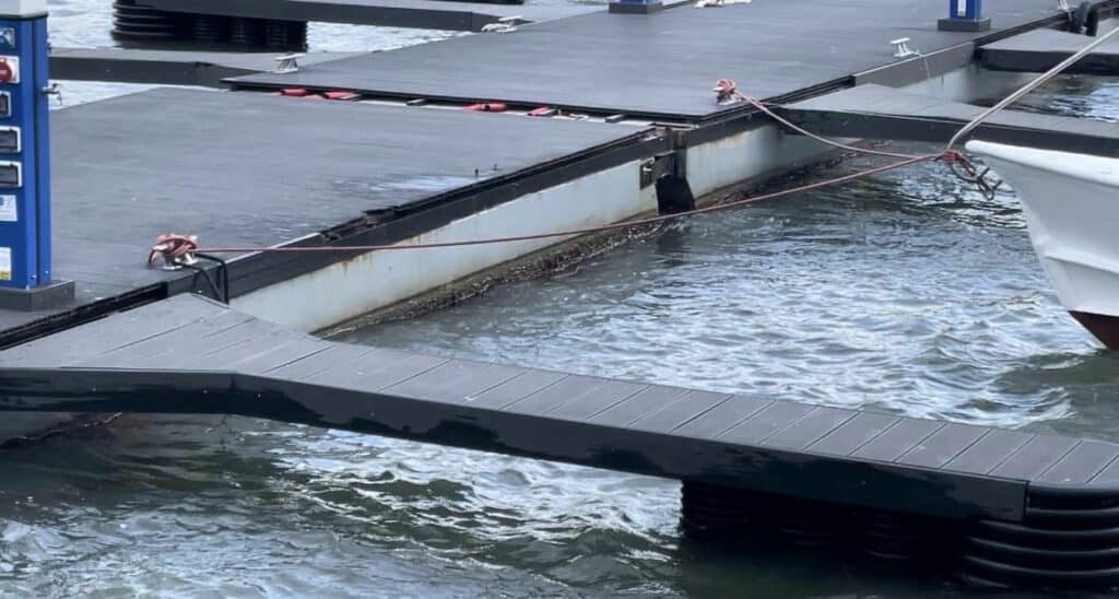 Скъсана планка