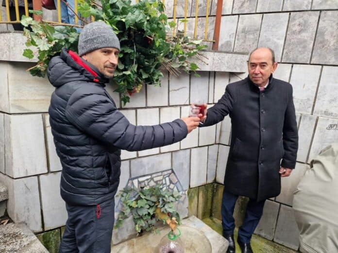 Вино от чешма