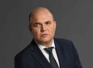 Владислав Панев