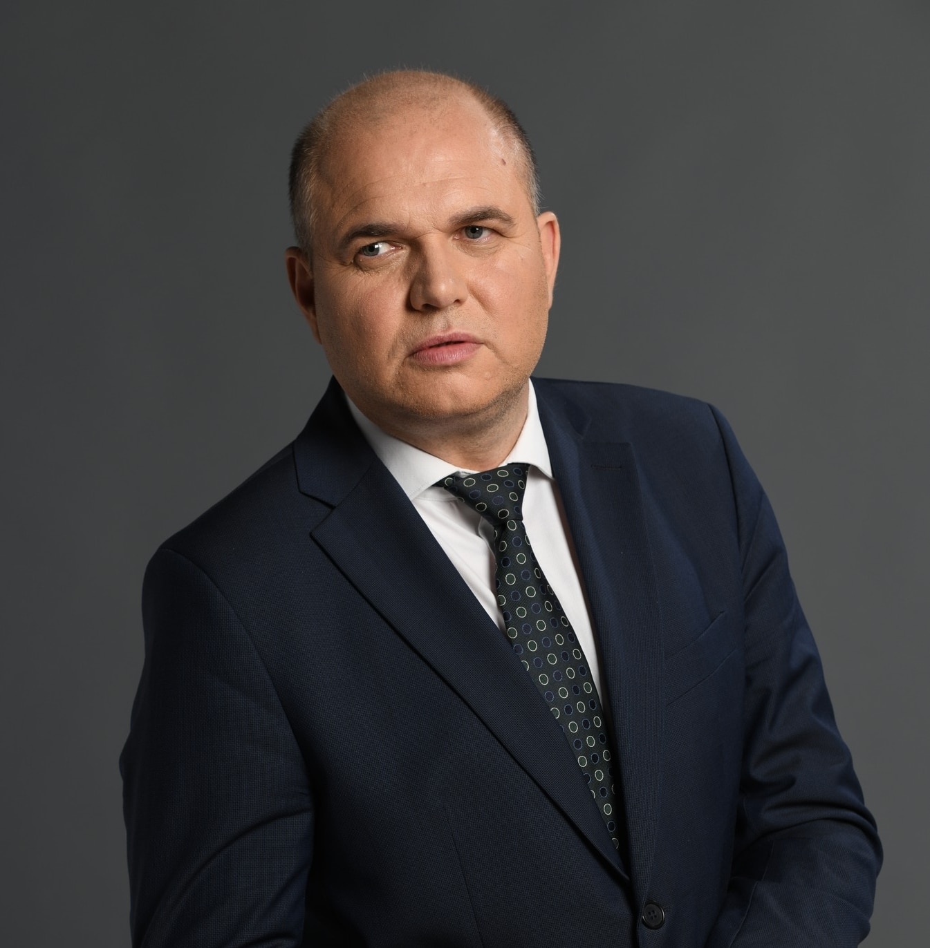 Съпредседателят на Демократична България ДБ Владислав Панев смята че войната