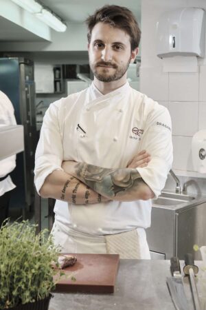 САЩ Корея Русия Великобритания Нидерландия Обединеното кралство са местата на