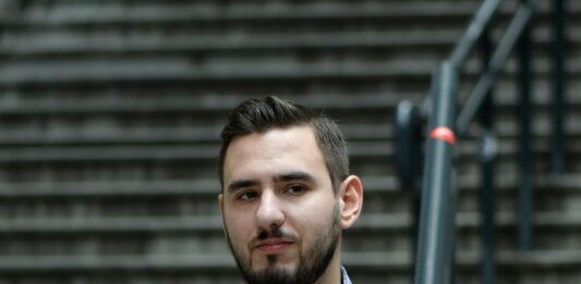 Благослав Михайлов