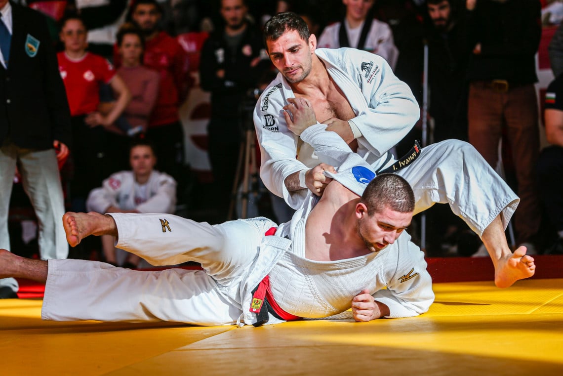 Джудистите на Кодокан триумфираха с отборната титла на държавното първенство