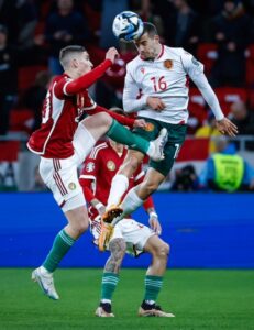  Национален тим по футбол 