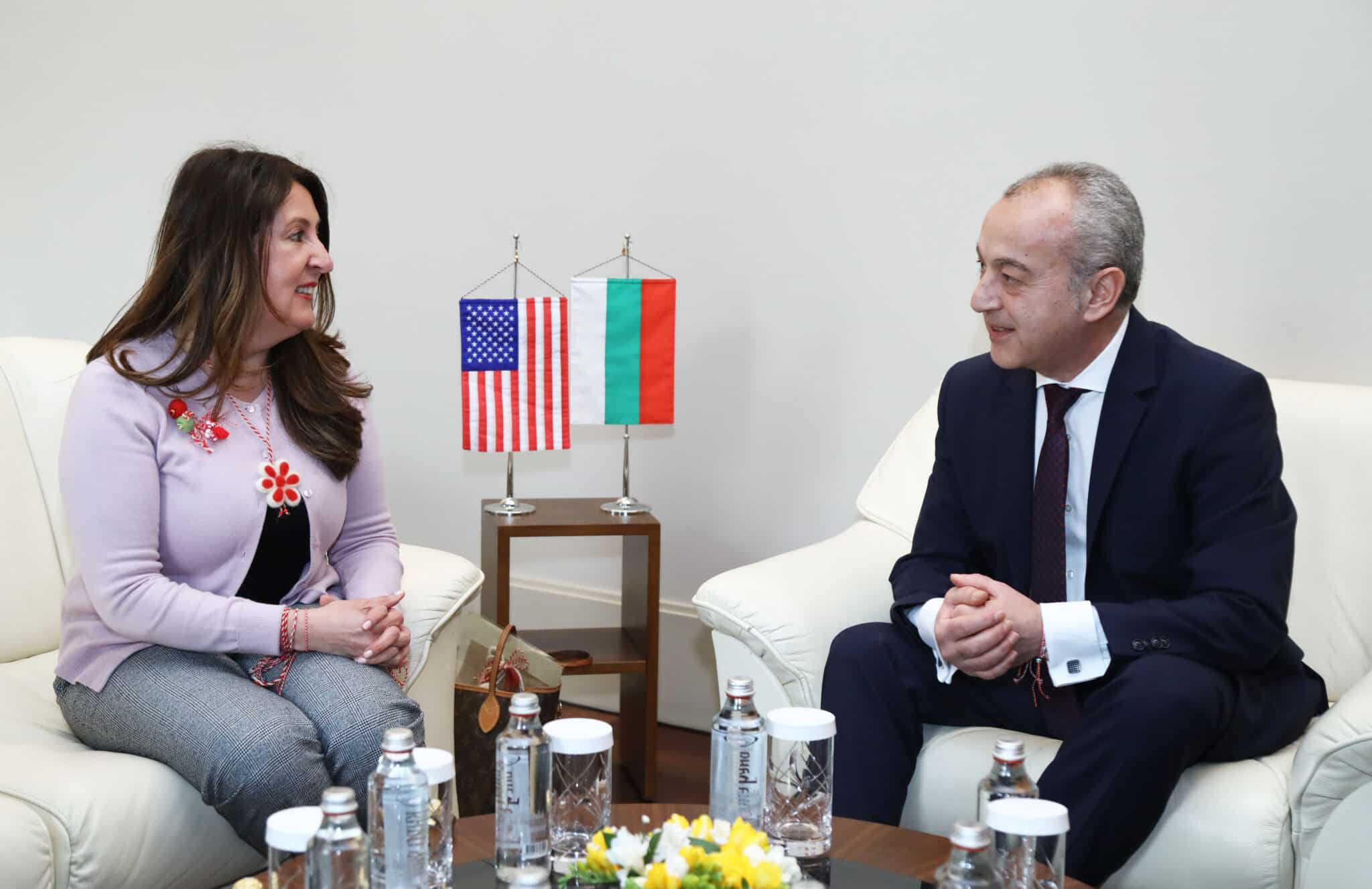 Служебният премиер Гълъб Донев поздрави посланика на САЩ у нас