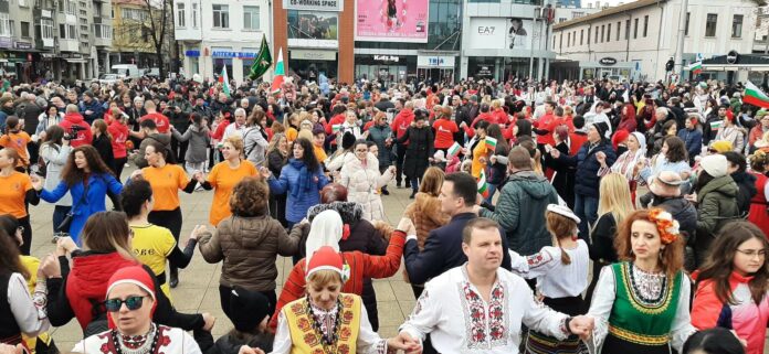 Третомартенско хоро