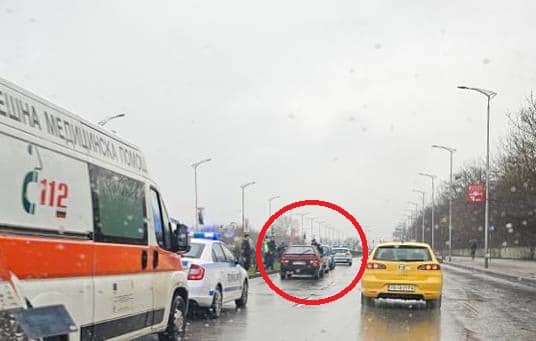 Верижна катастрофа е възникнала на пловдивския бул. България“, съобщиха от