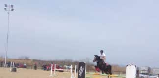 Конно надскачане