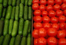 Краставици и домати