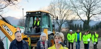 Весела Лечева