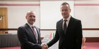 Росен Христов и Петер Сиярто