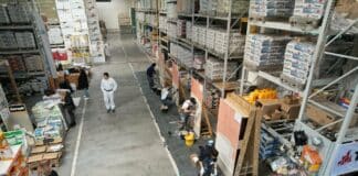 Строителство