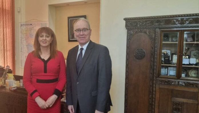 Проф. Мария Нейкова и Раймунд Фурер