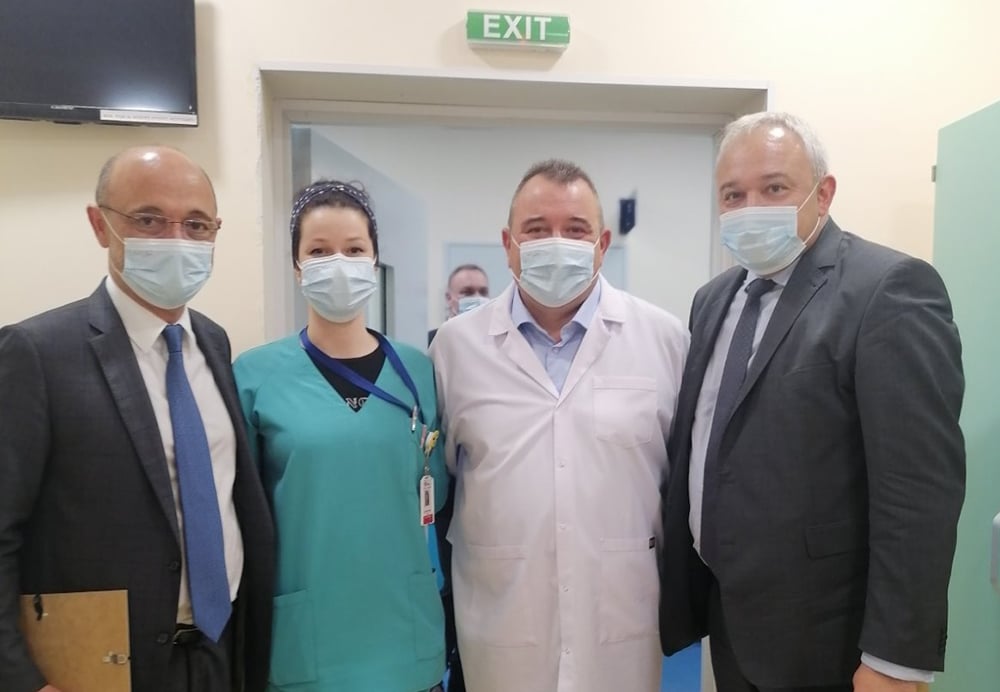 Министърът на здравеопазването д р Асен Меджидиев и министърът на вътрешните