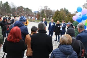 Предизборна обиколка