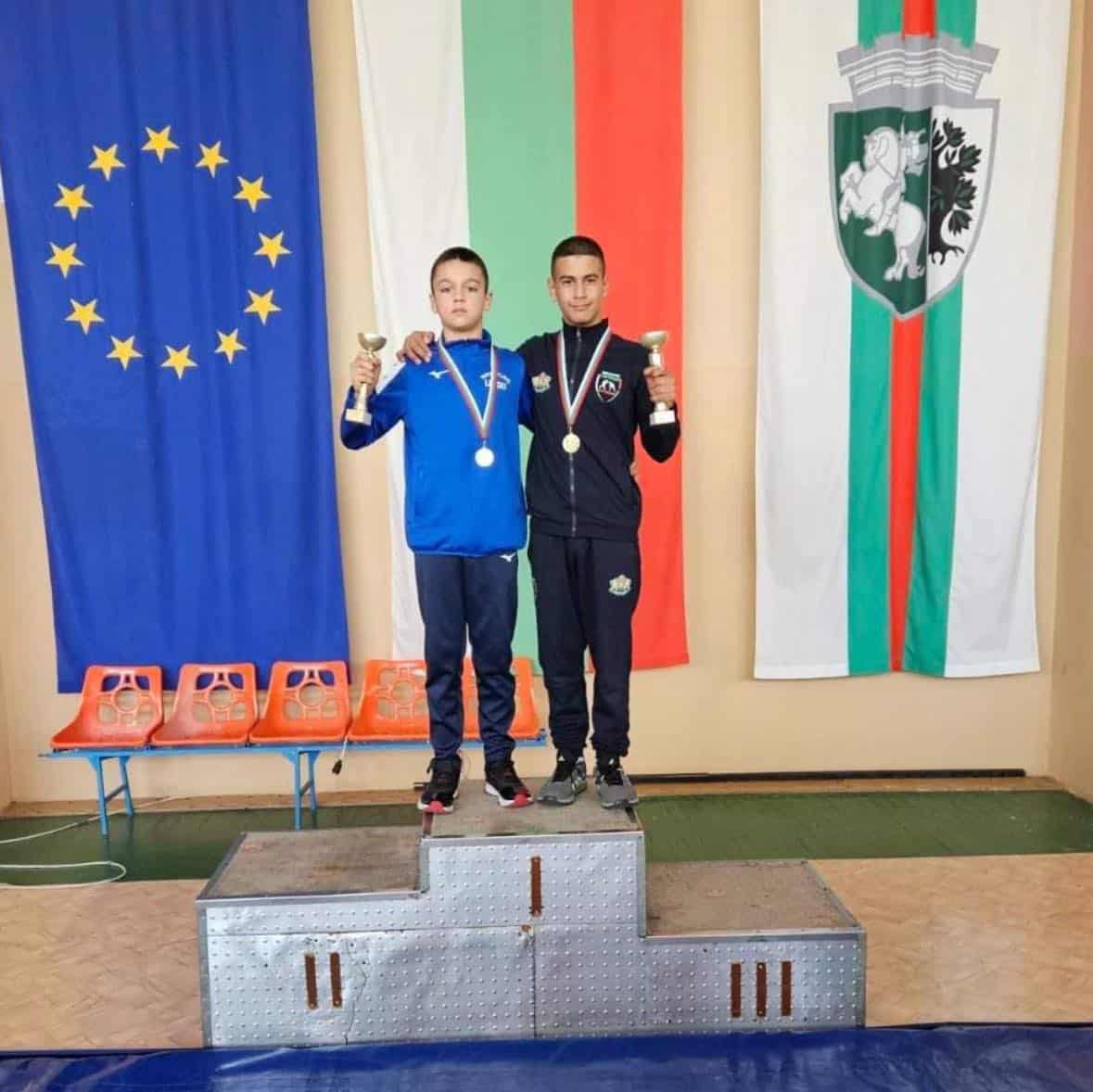 Ясни са призьорите в шампионата за деца по борба класически