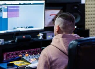 Работа на компютър, IT специалисти, IT компаниите