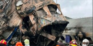 Разчистване на останките