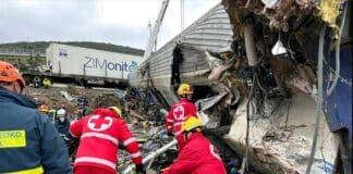 Разчистване на останките