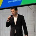 Кирил Петков